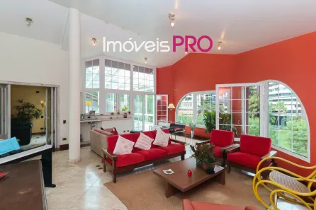 Casa de Condomínio com 4 Quartos à venda, 600m² no Jardim Vitória Régia, São Paulo