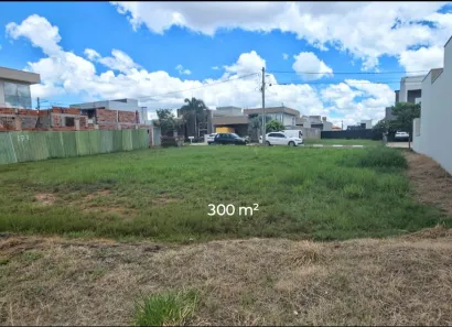 Lote/Terreno à venda, 300m² no Cecap, Presidente Prudente