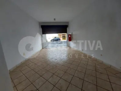 Ponto Comercial para alugar, 37m² no Cazeca, Uberlândia
