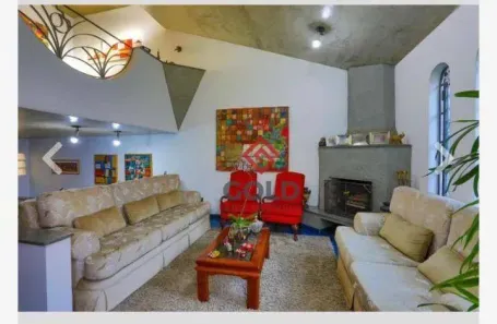 Sobrado com 4 Quartos para alugar, 400m² no Vila Bastos, Santo André