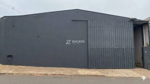Galpão/Depósito/Armazém para alugar, 200m² no São Benedito, Uberaba