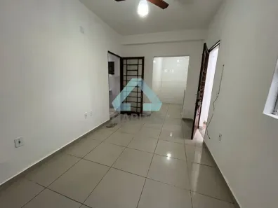 Apartamento com 2 Quartos para alugar, 50m² no Vila Pinheiro Machado, Botucatu