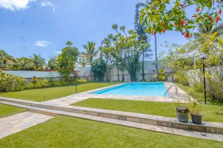 Casa de Condomínio com 5 Quartos à venda, 200m² no Jardim Acapulco, Guarujá