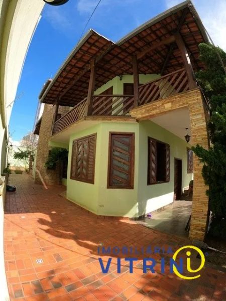 Casa com 6 quartos — Castelo, Belo Horizonte