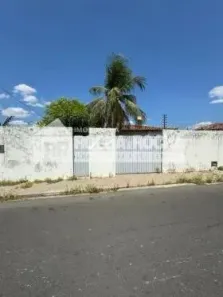 Casa com 3 Quartos à venda, 426m² no Fátima, Teresina