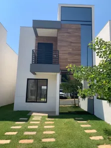 Sobrado com 3 Quartos à venda, 96m² no Capuava, Embu das Artes