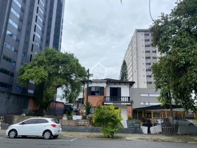 Lote/Terreno à venda, 350m² no Centro, Joinville
