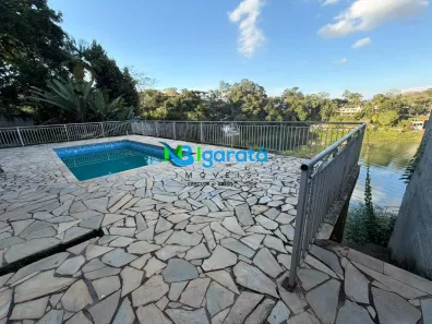 Fazenda/Sítio com 4 Quartos à venda, 600m² no Centro, Igaratá
