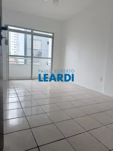 Apartamento com 2 Quartos à venda, 60m² no Barreiros, São José