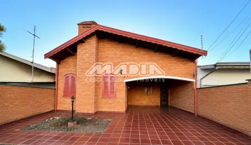 Sobrado com 5 Quartos à venda, 221m² no Vila Martina, Valinhos