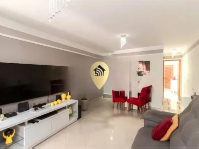 Casa com 3 Quartos à venda, 168m² no Vila Santa Terezinha (Zona Norte), São Paulo
