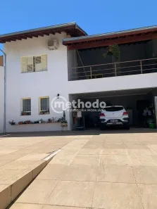 Casa com 3 Quartos à venda, 241m² no Parque Jambeiro, Campinas