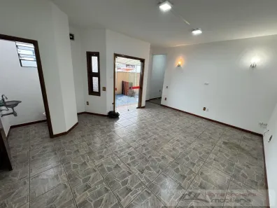 Casa com 4 Quartos para alugar, 230m² no Anhangabaú, Jundiaí