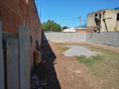 Lote/Terreno à venda, 200m² no Parque União, Macaé