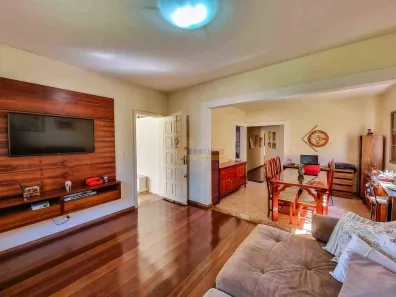 Casa com 3 Quartos à venda, 259m² no Nossa Senhora das Graças, Divinópolis