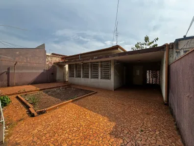 Casa com 3 Quartos à venda, 250m² no Vila Mesquita, Bauru