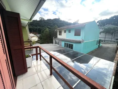 Sobrado com 2 Quartos à venda, 61m² no De Zorzi, Caxias do Sul