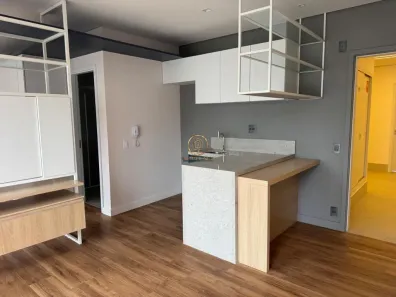 Apartamento com 1 Quarto para alugar, 38m² no Cambuí, Campinas