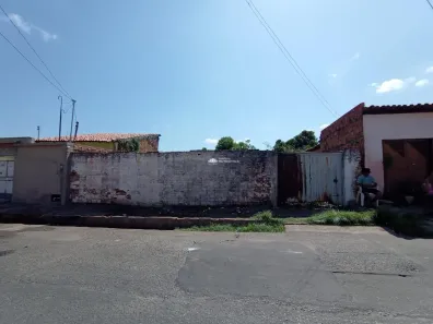 Lote/Terreno à venda, 600m² no Piçarra, Teresina