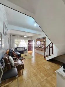 Sobrado com 3 Quartos à venda, 231m² no Taboão, Diadema