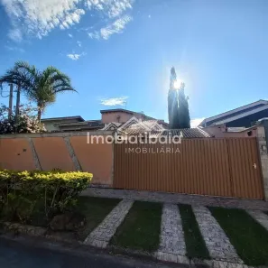 Casa com 3 Quartos à venda, 208m² no Vila Petrópolis, Atibaia