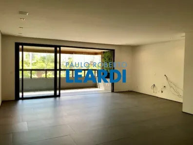 Apartamento com 3 Quartos à venda, 187m² no Vila Romana, São Paulo