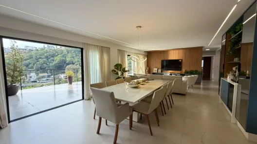 Casa com 4 Quartos à venda, 740m² no Salvaterra, Juiz de Fora