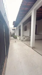 Casa com 4 Quartos à venda, 230m² no Funcionários, Montes Claros