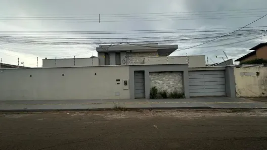 Casa com 3 Quartos à venda, 193m² no Parque Amazônia, Goiânia