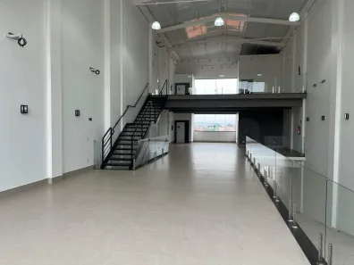 Ponto Comercial para alugar, 587m² no Vila Rezende, Piracicaba