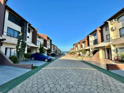 Casa de Condomínio com 4 Quartos à venda, 240m² no Itajubá, Barra Velha