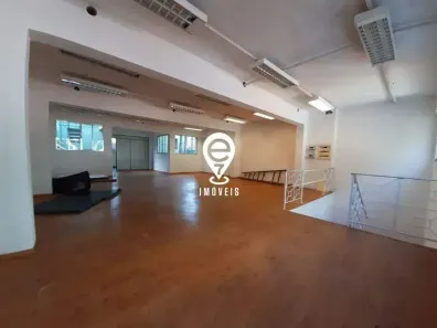 Imóvel Comercial com 8 Quartos à venda, 401m² no Chácara Inglesa, São Paulo