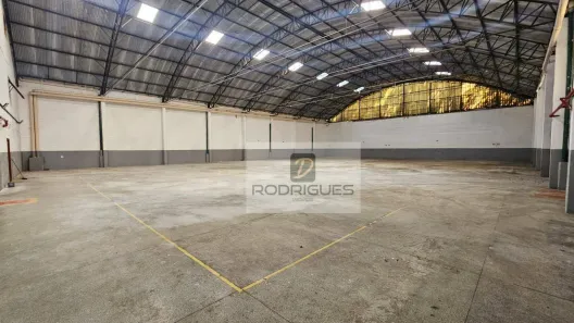 Galpão/Depósito/Armazém para alugar, 2000m² no Conceição, Diadema