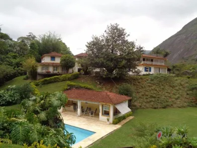 Casa com 9 Quartos à venda, 800m² no Araras, Petrópolis