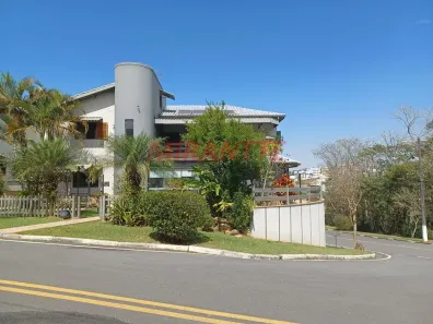 Sobrado com 3 Quartos à venda, 351m² no Arujá 5, Arujá
