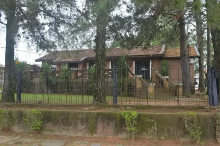 Fazenda/Sítio com 3 Quartos à venda, 973m² no Lomba do Pinheiro, Porto Alegre