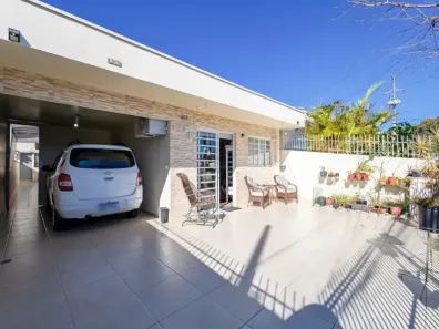 Casa com 5 Quartos à venda, 228m² no Portão, Curitiba