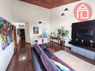 Casa com 3 Quartos à venda, 177m² no Residencial dos Lagos, Bragança Paulista