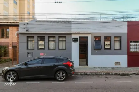 Prédio Comercial com 8 Quartos para venda ou aluguel, 192m² no Centro, Pelotas