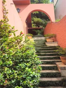 Casa com 5 Quartos à venda, 230m² no Jardim Leonor, São Paulo