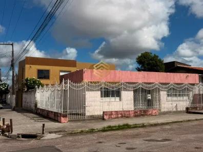 Casa com 5 Quartos à venda, 375m² no Dezoito do Forte, Aracaju