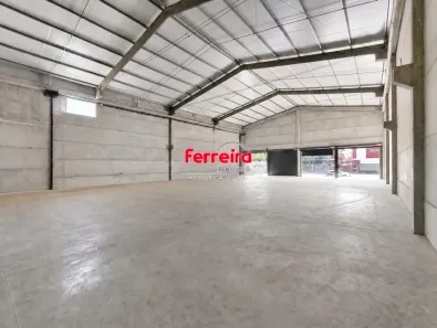 Galpão/Depósito/Armazém para alugar, 300m² no Jardim São Pedro, Porto Alegre