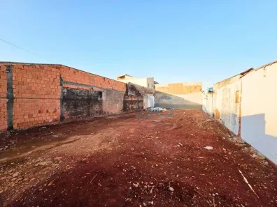 Lote/Terreno à venda, 250m² no Vila Ferrarezi, Santa Bárbara D'Oeste