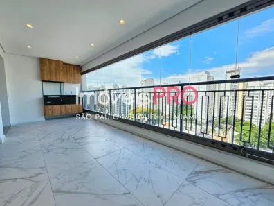 Apartamento com 3 Quartos para alugar, 149m² no Moema, São Paulo