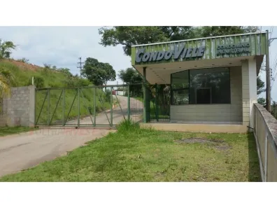 à venda, 1m² no , Alumínio