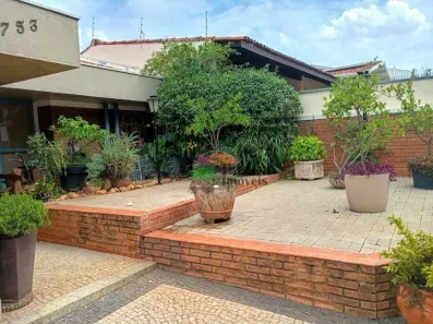 Casa com 3 Quartos à venda, 268m² no Parque São Quirino, Campinas