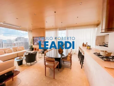 Apartamento com 2 Quartos à venda, 154m² no Vila Nova Conceição, São Paulo