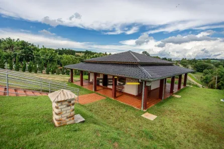 Fazenda/Sítio com 5 Quartos à venda, 22000m² no Distrito do Porto, Capela do Alto
