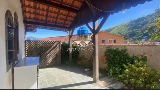 Casa com 3 Quartos à venda, 150m² no Samambaia, Petrópolis