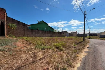 Lote/Terreno à venda, 250m² no Jardim dos Ipês I, Araguaína